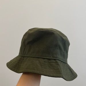 Urban outfitters bucket hat